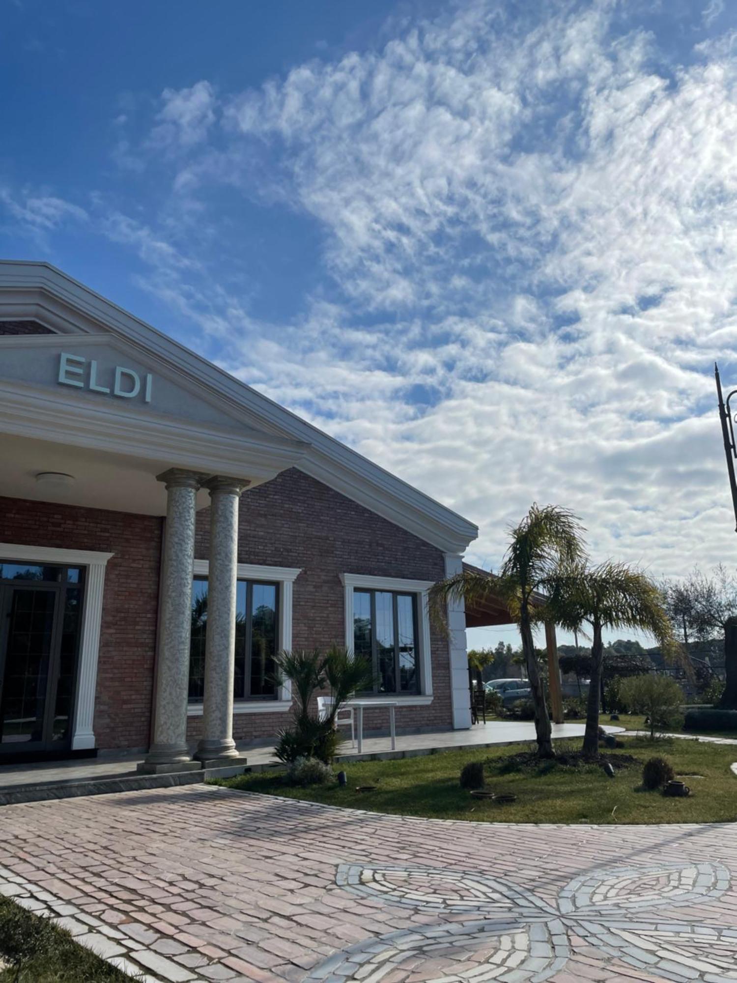 Agroturizem Eldi Hotel Fier Eksteriør billede